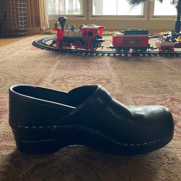 Dansko Clogs - Picture 7 of 12